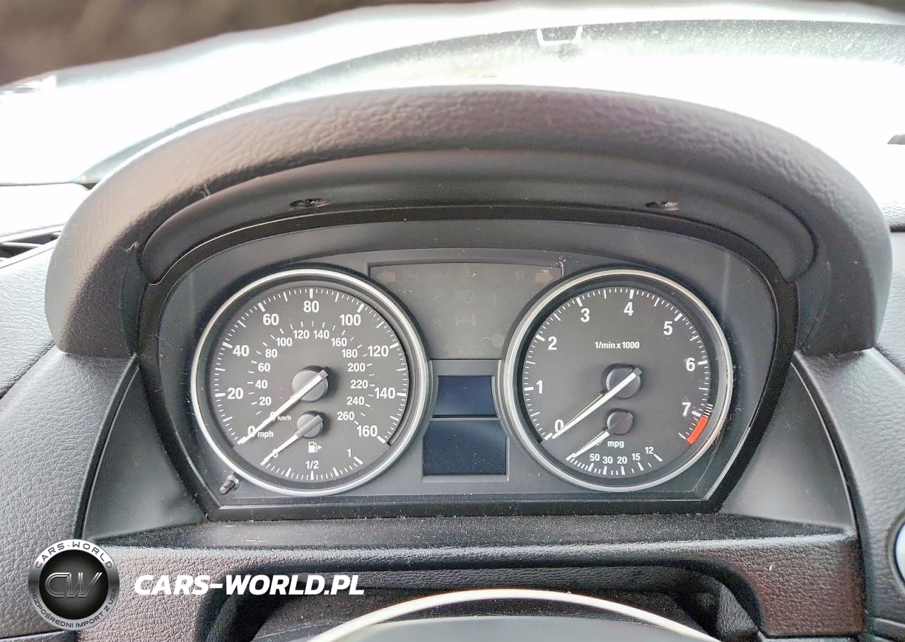 2015 BMW X1 xDrive28I VIN:WBAVL1C5XFVY36949 - 9
