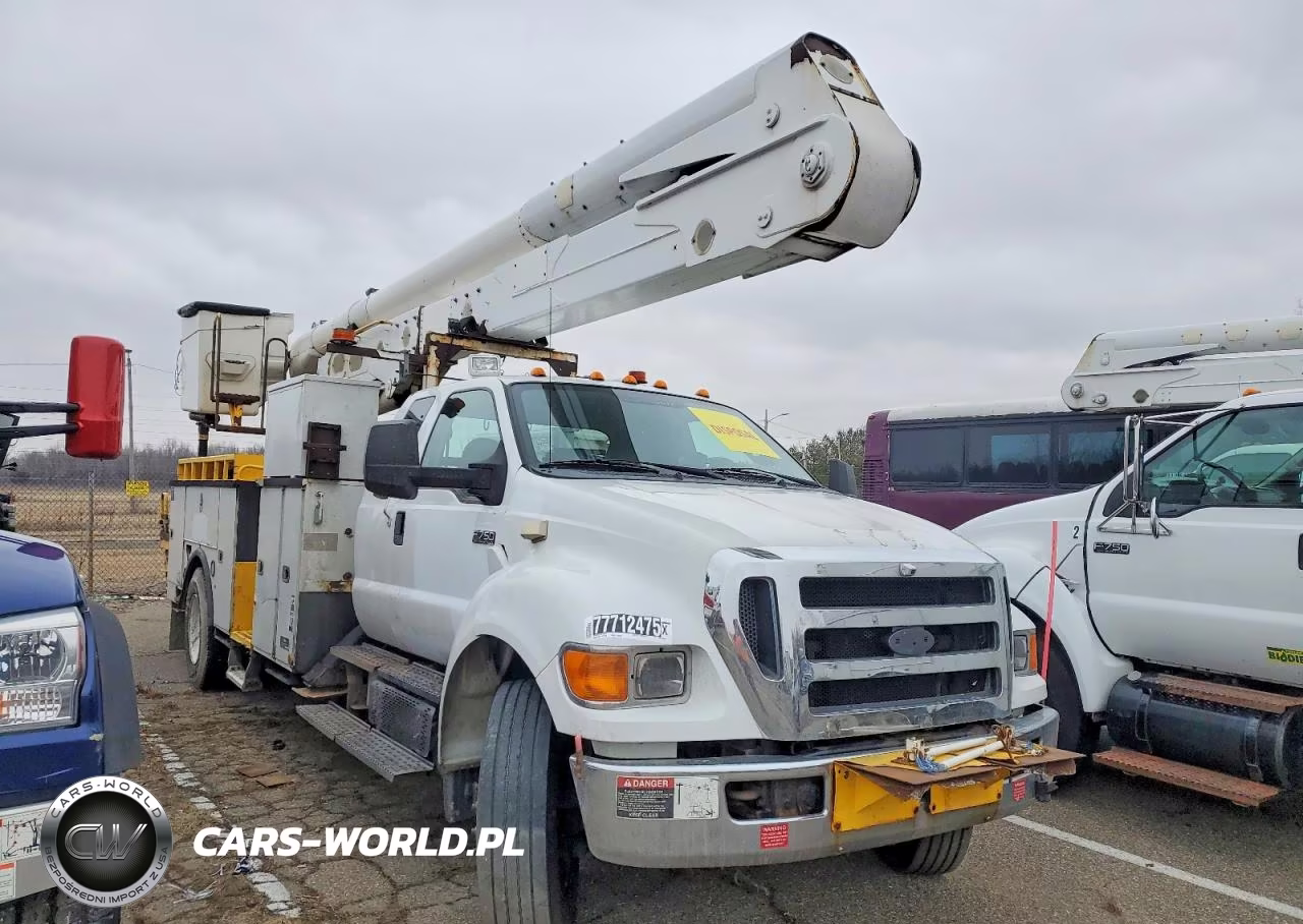 2012 Ford F750 Super Duty Bucket Truck
