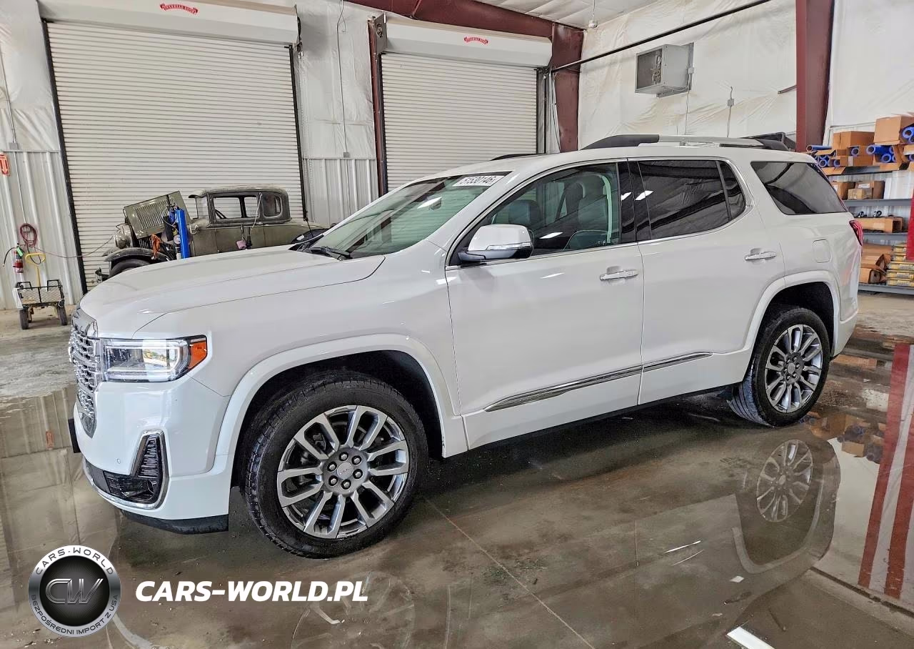 2023 GMC Acadia Denali