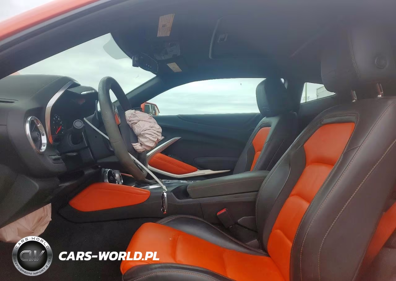 2018 Chevrolet Camaro Lt VIN:1G1FD1RS6J0183939 - 6