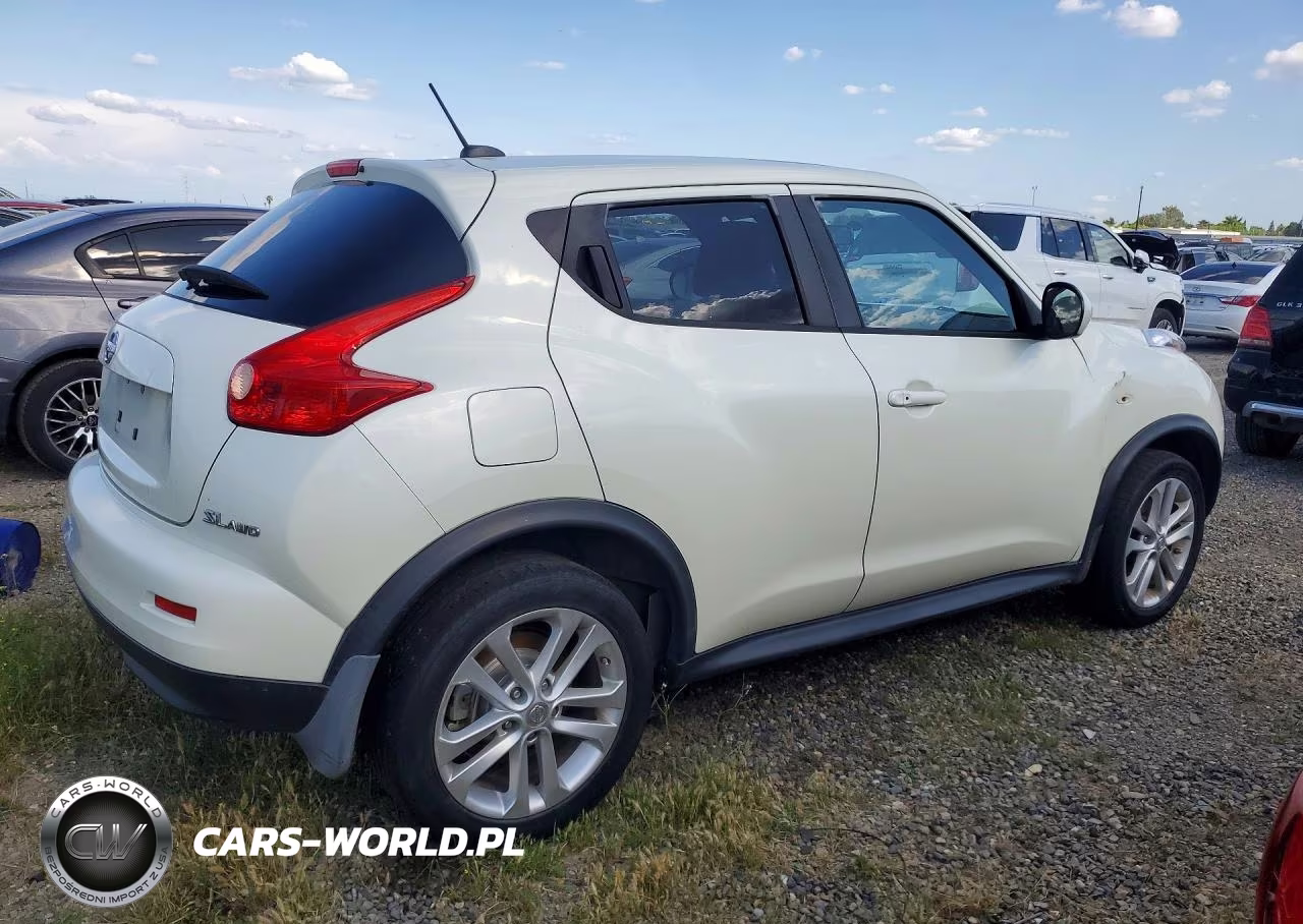 2011 Nissan Juke S VIN:JN8AF5MV1BT015814 - 3