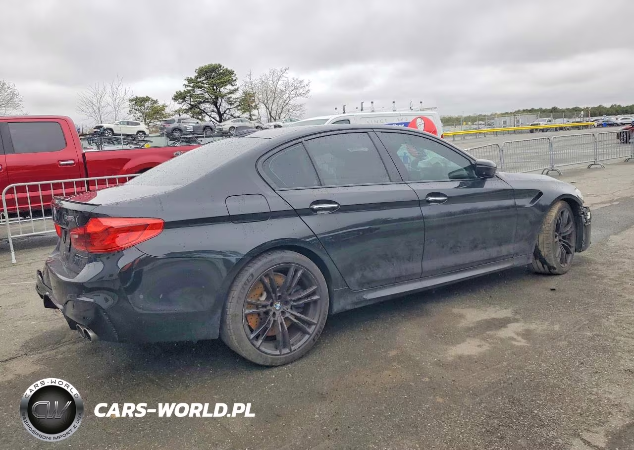 2018 BMW M5 VIN:WBSJF0C50JB283038 - 3