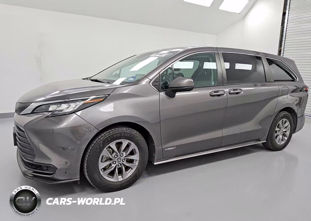 2021 Toyota Sienna Le