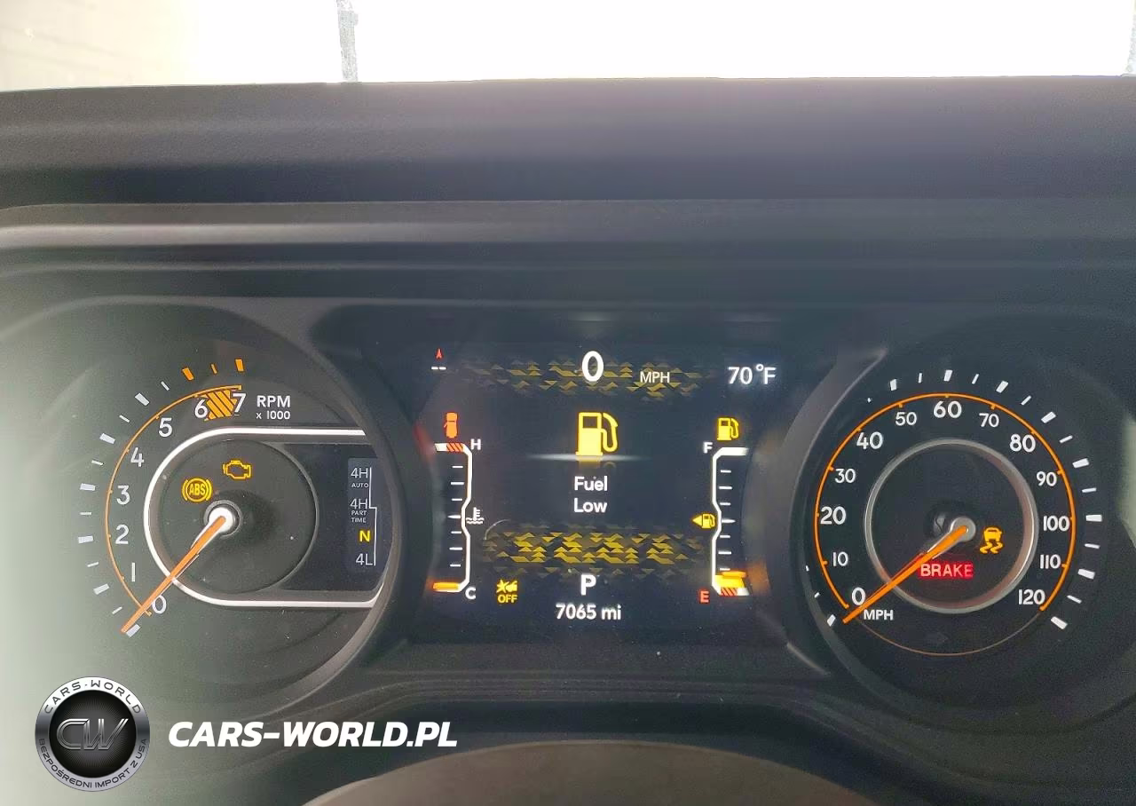 2024 Jeep Wrangler Rubicon 392 VIN:1C4RJXSJ0RW328760 - 9