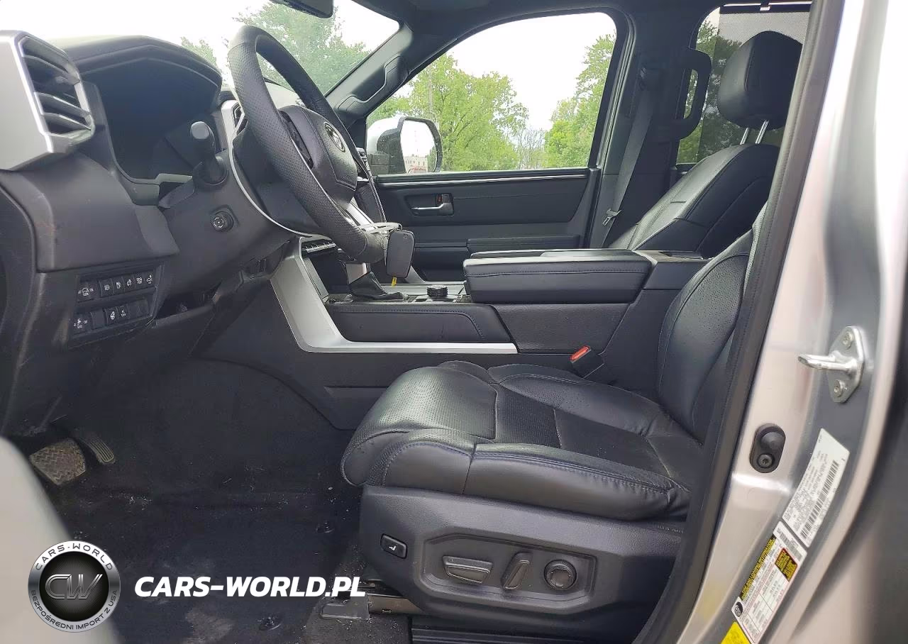 2025 Toyota Sequoia Platinum VIN:7SVAAABAXSX065581 - 7
