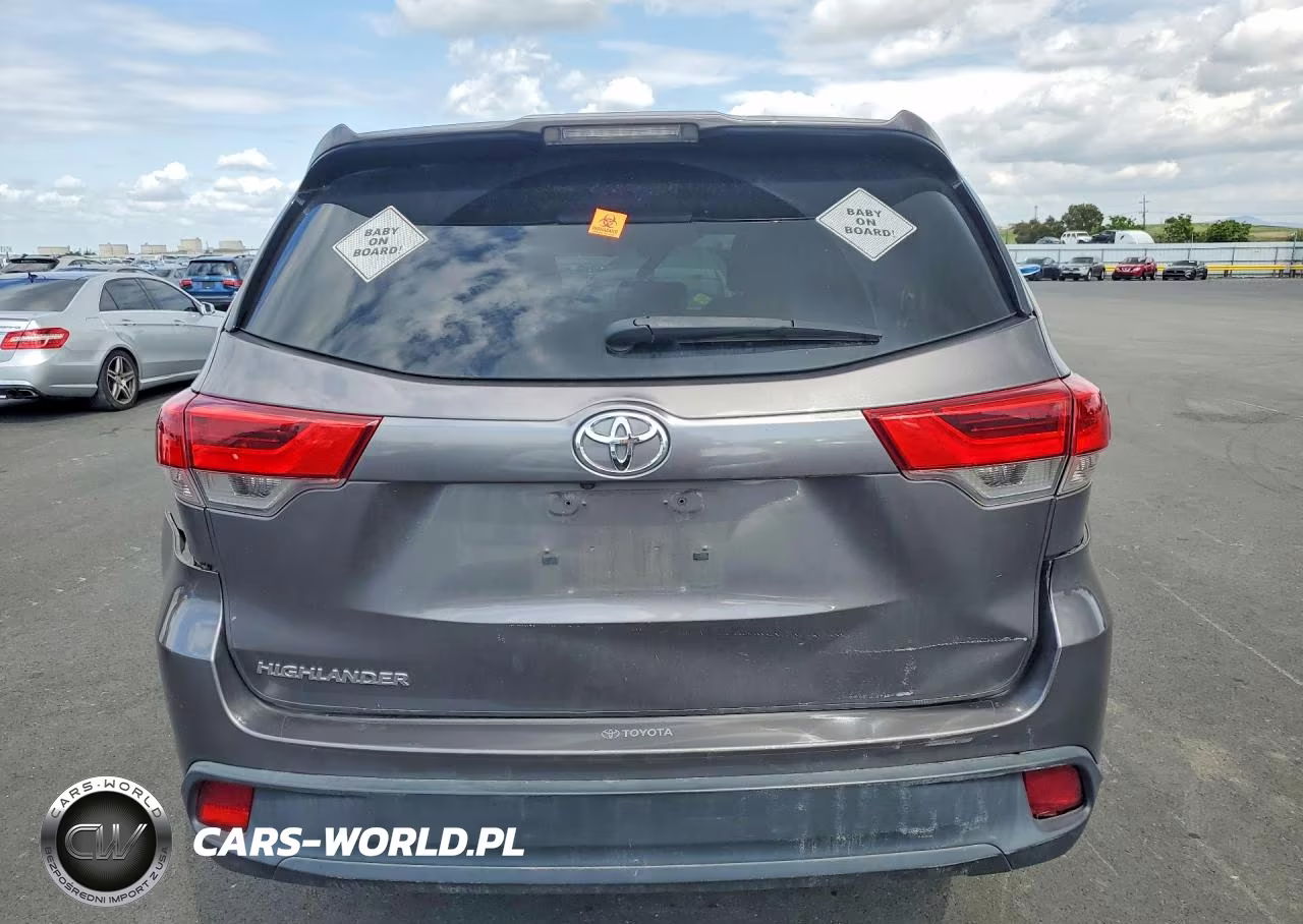 2018 Toyota Highlander Le VIN:5TDZARFHXJS036430 - 6