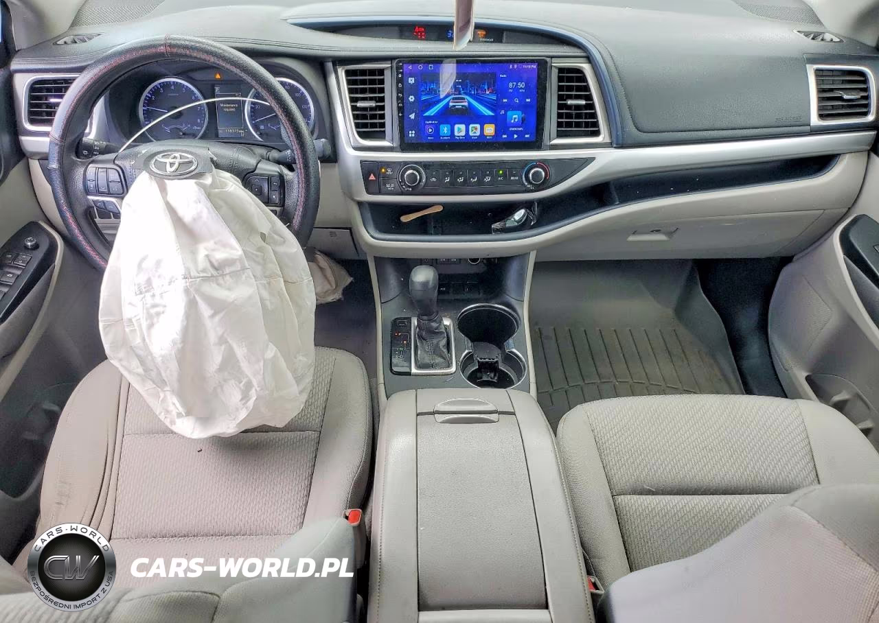 2018 Toyota Highlander Le VIN:5TDZARFHXJS036430 - 8