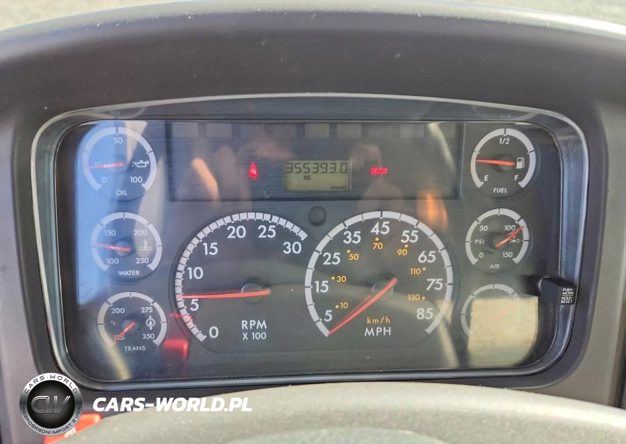 2007 Freightliner Business Class M2 Box Truck VIN:1FVACXDC87DZ41308 - 9