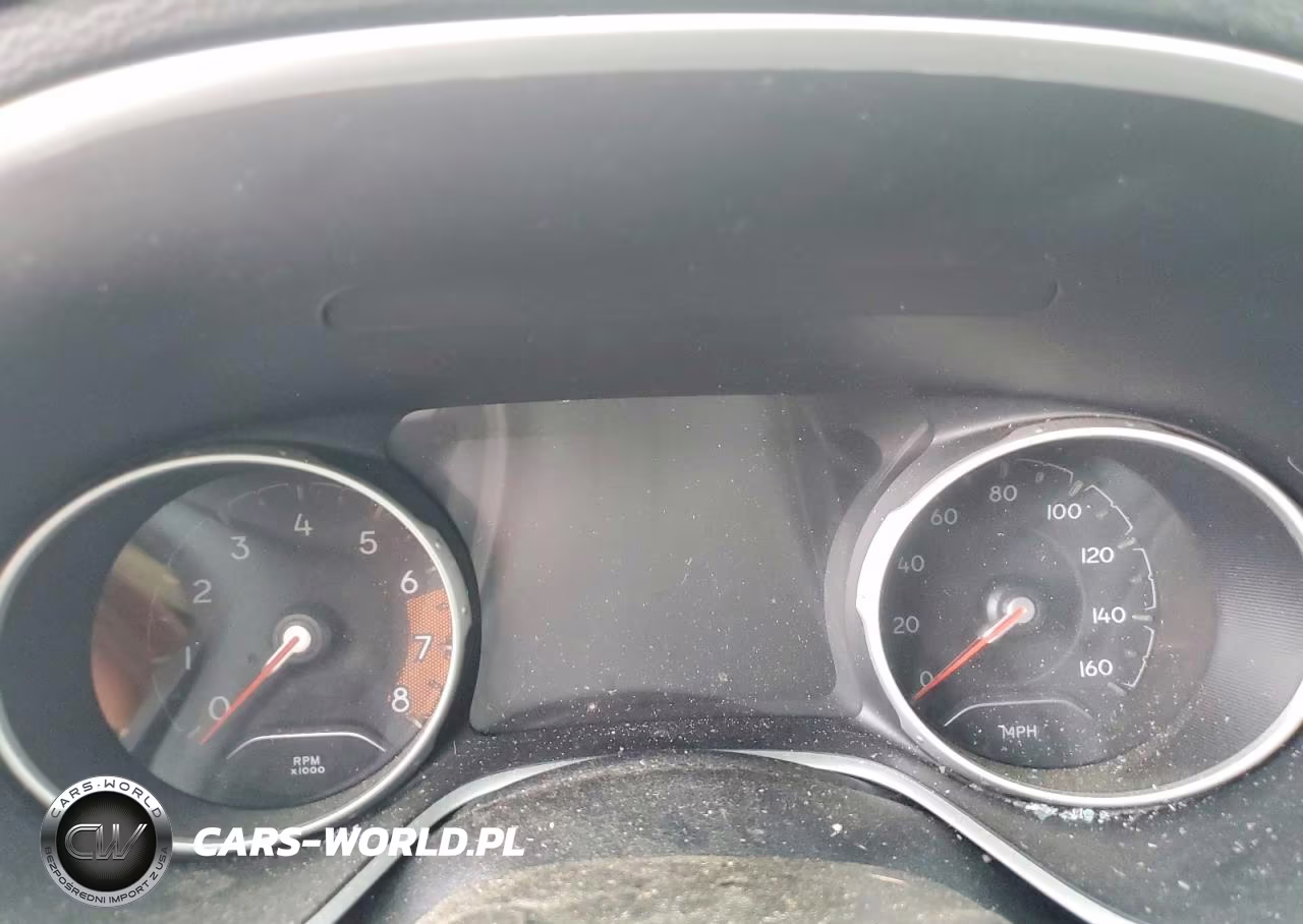 2018 Jeep Compass Latitude VIN:3C4NJDBBXJT392434 - 9