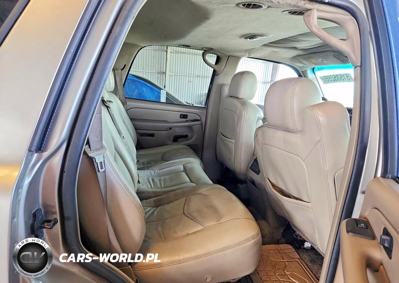 2004 Chevrolet Tahoe C1500 VIN:1GNEC13V94R212110 - 11