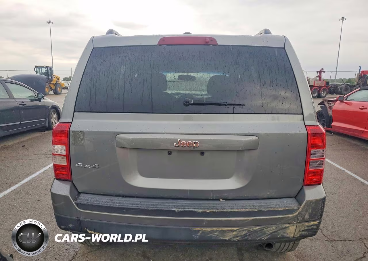 2014 Jeep Patriot Latitude VIN:1C4NJRFB3ED616548 - 6