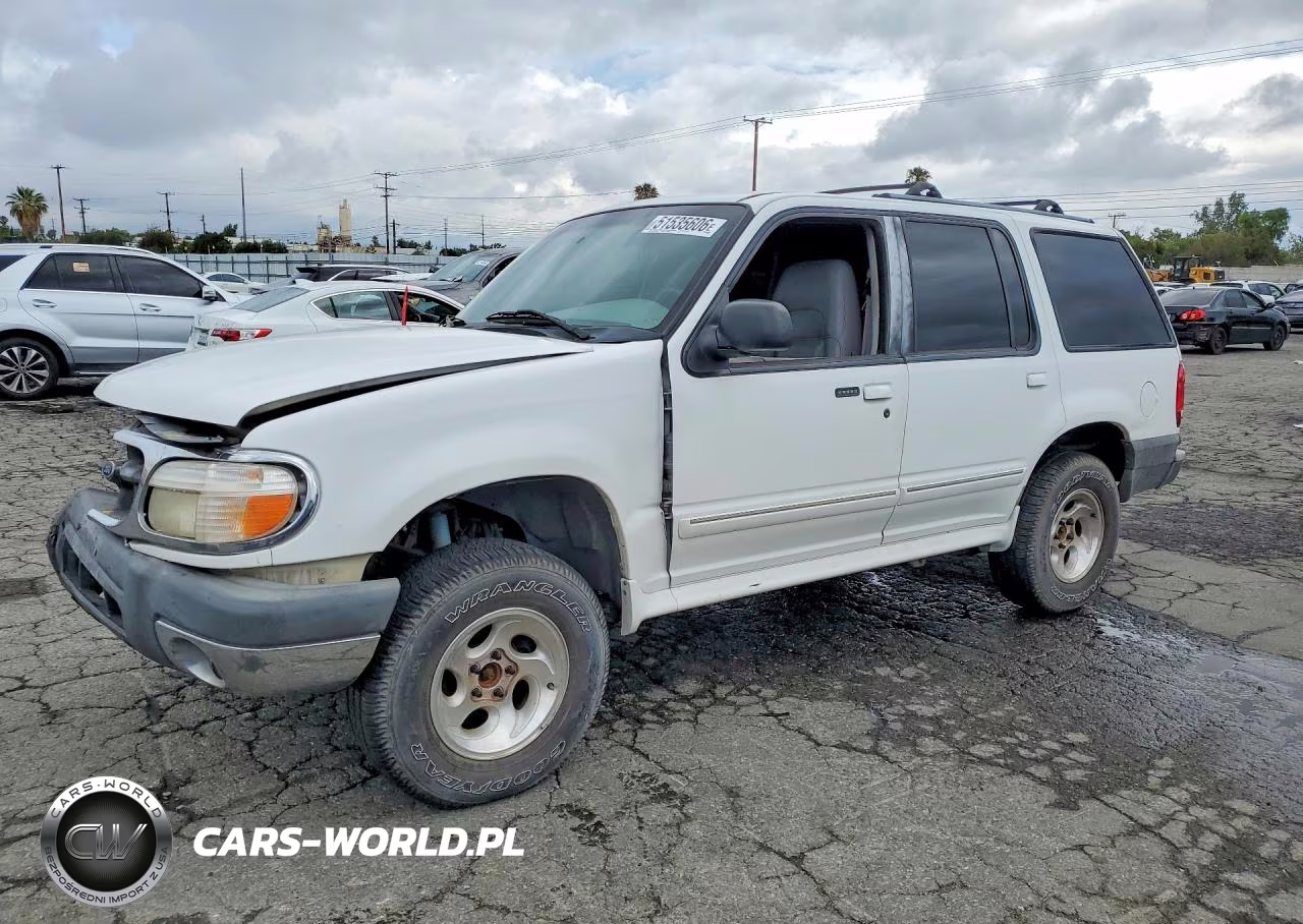 1999 Ford Explorer