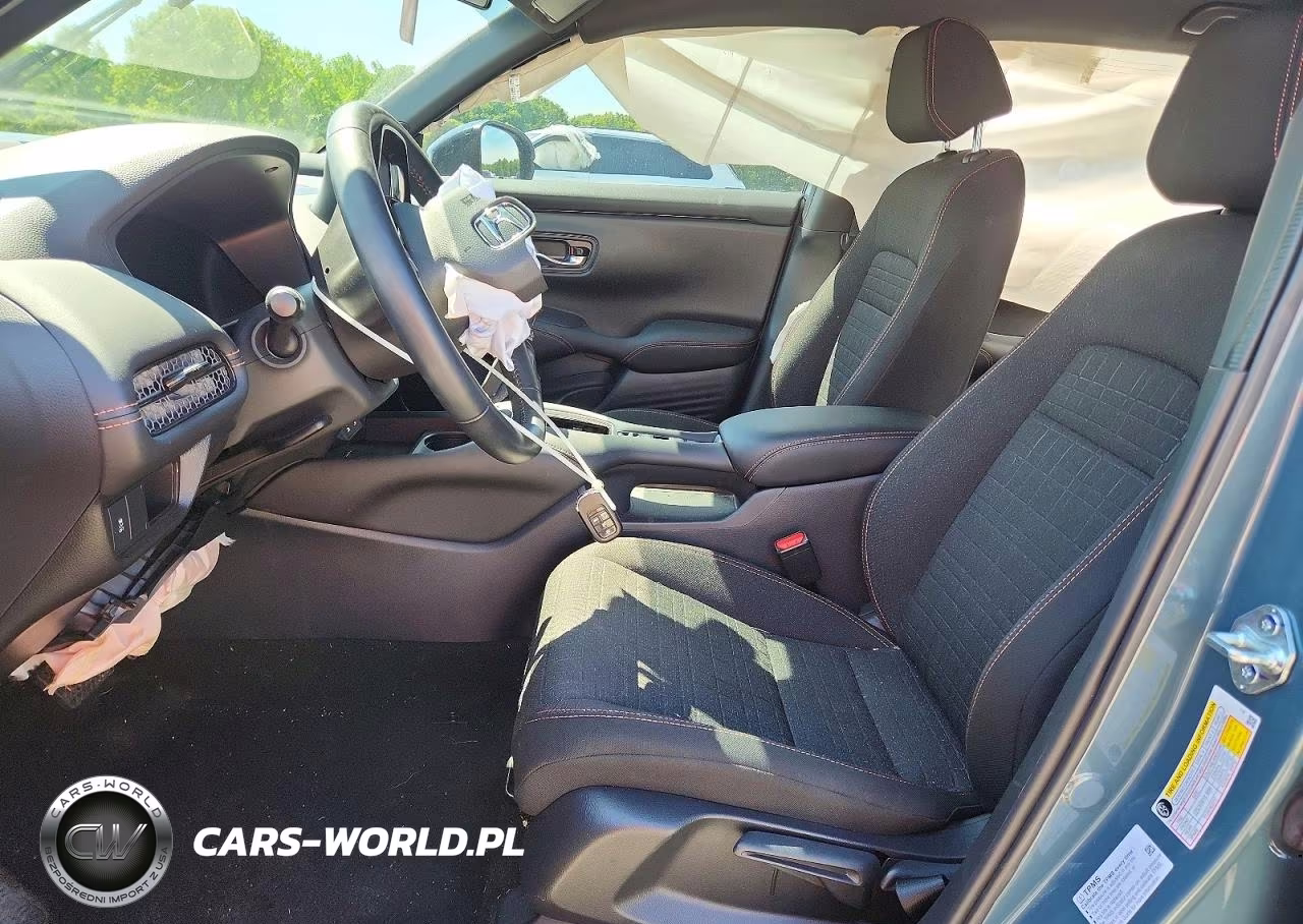2026 Honda Hr-V Sport VIN:3CZRZ2H51TM704714 - 7