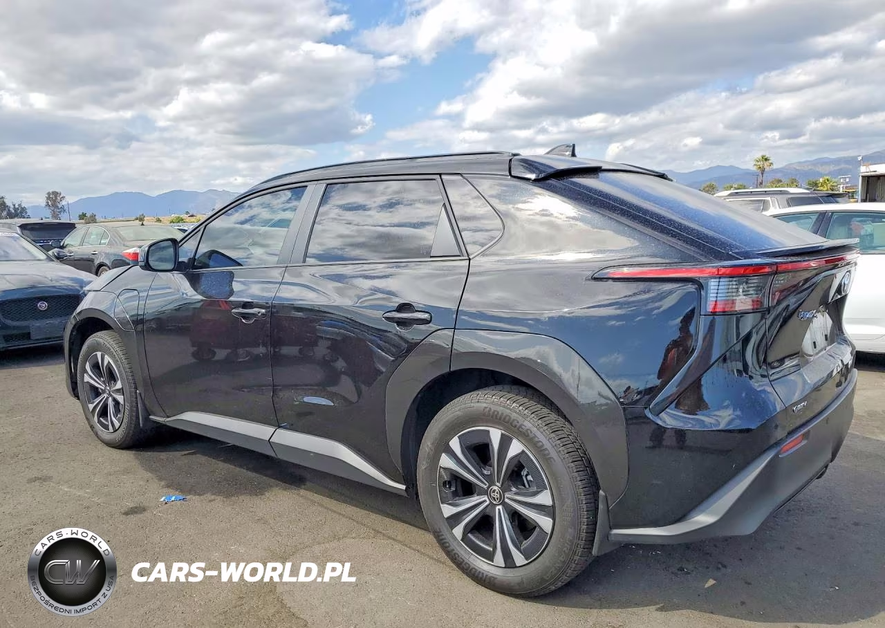 2025 Toyota Bz4X Xle VIN:JTMAAAAA1SA056038 - 2