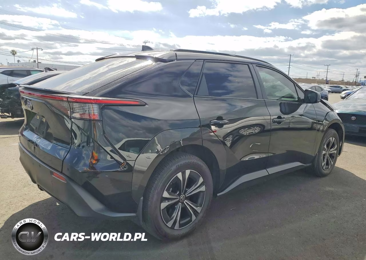 2025 Toyota Bz4X Xle VIN:JTMAAAAA1SA056038 - 3