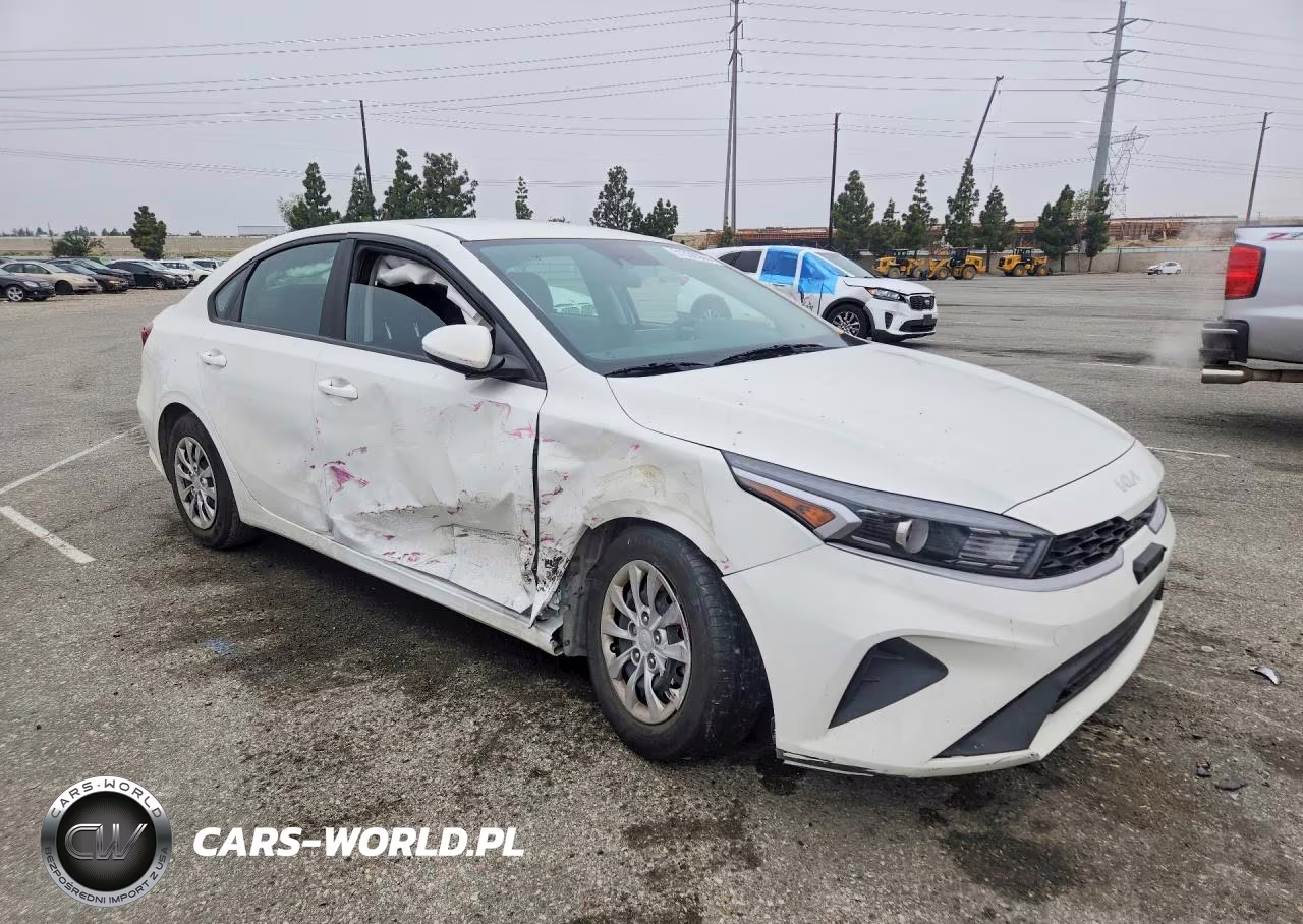 2024 Kia Forte Lx VIN:3KPF24AD8RE784848 - 4