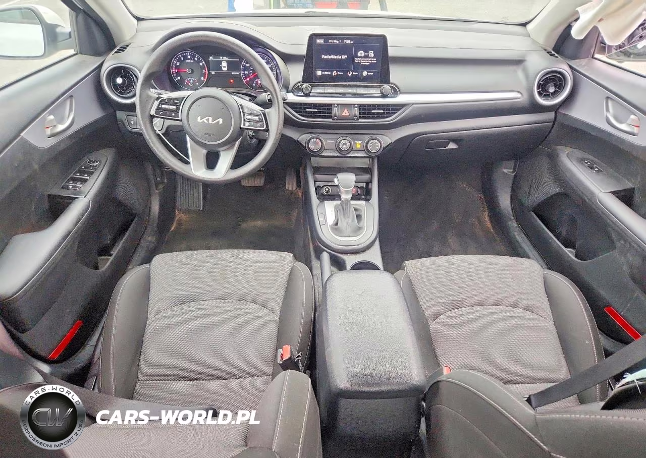 2024 Kia Forte Lx VIN:3KPF24AD8RE784848 - 8