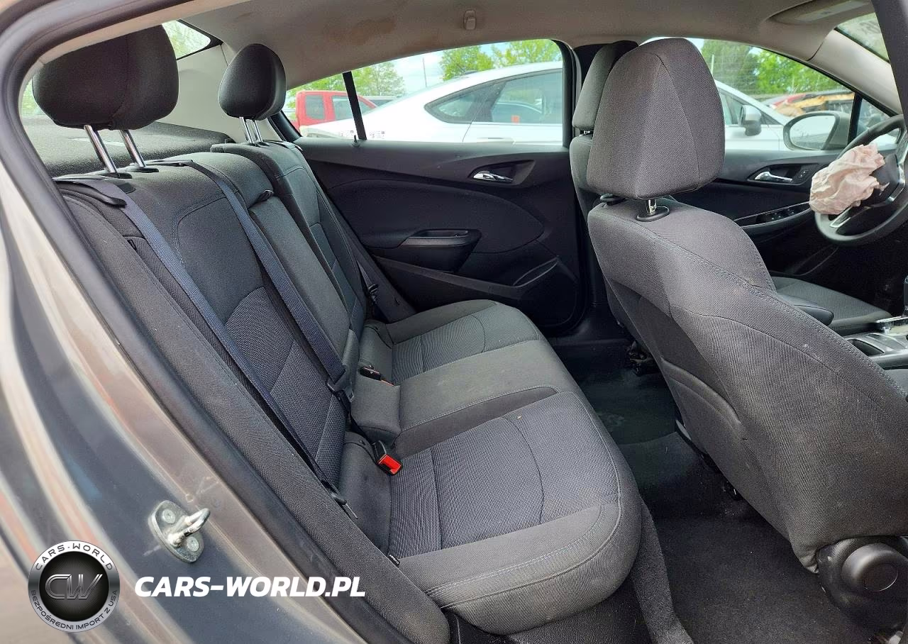 2018 Chevrolet Cruze Lt Auto VIN:1G1BE5SM3J7226199 - 10