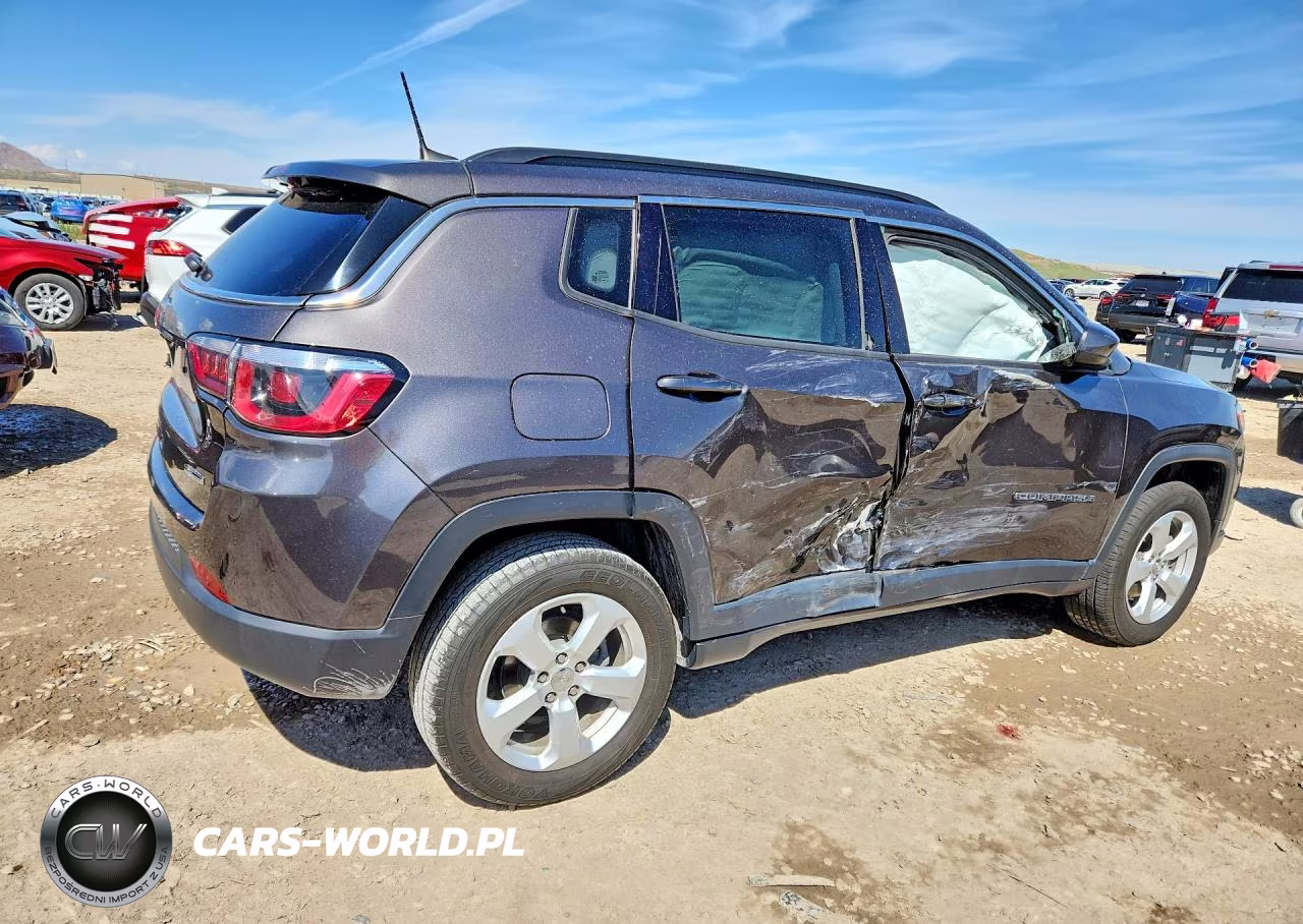 2018 Jeep Compass Latitude VIN:3C4NJDBB5JT401489 - 3
