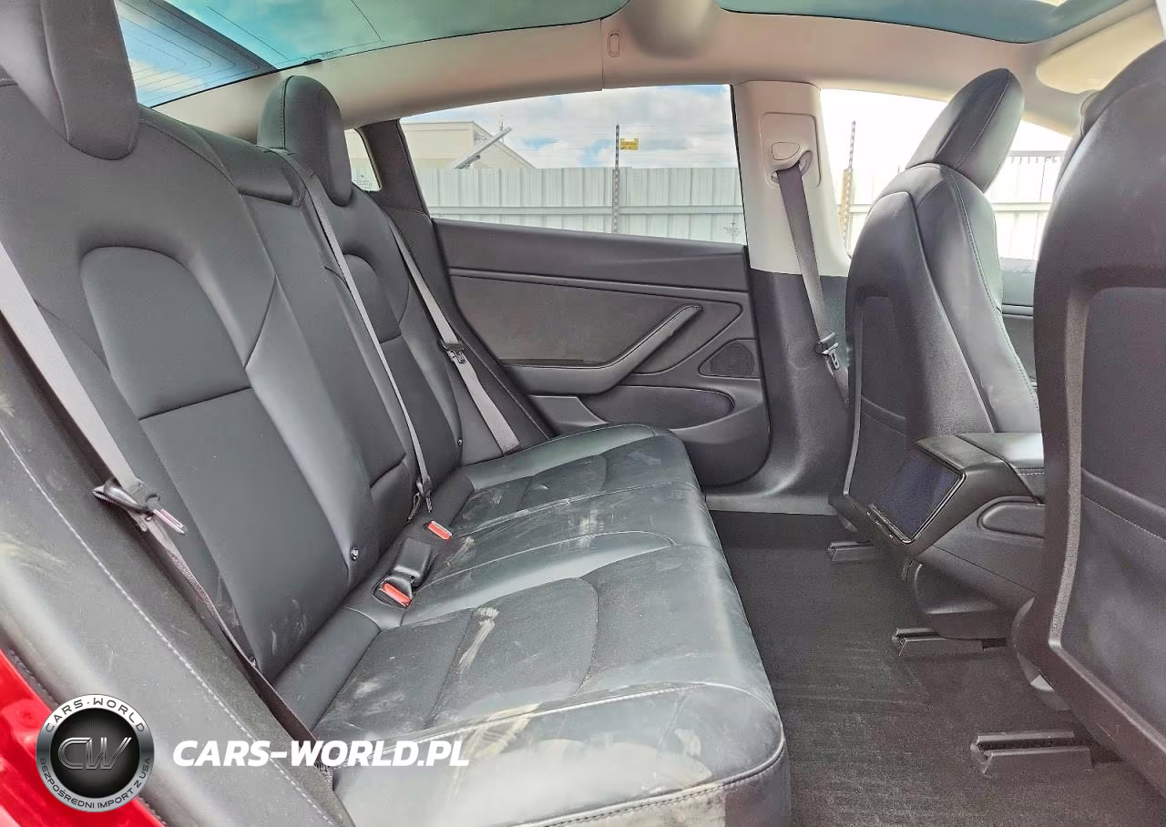 2018 Tesla Model 3 VIN:5YJ3E1EB3JF085031 - 10