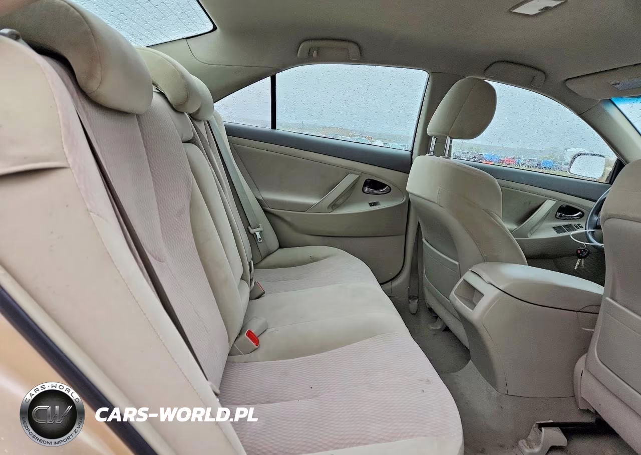 2010 Toyota Camry Le VIN:4T4BF3EK2AR071165 - 10