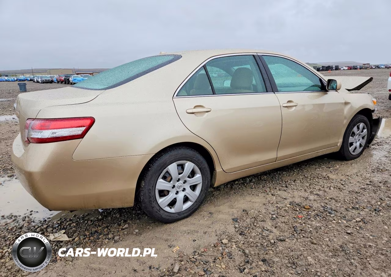 2010 Toyota Camry Le VIN:4T4BF3EK2AR071165 - 3