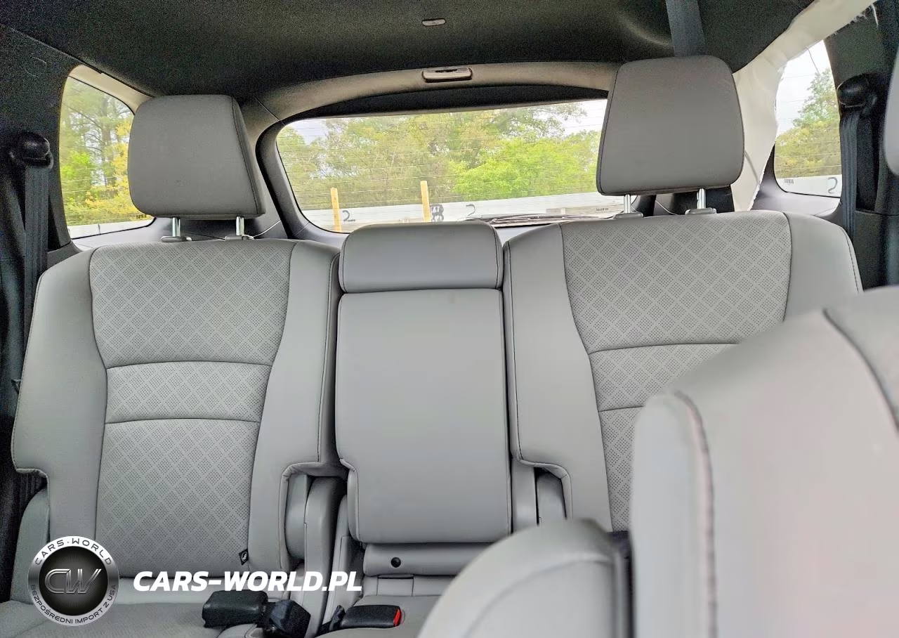 2022 Honda Passport Elite VIN:5FNYF8H01NB032033 - 10