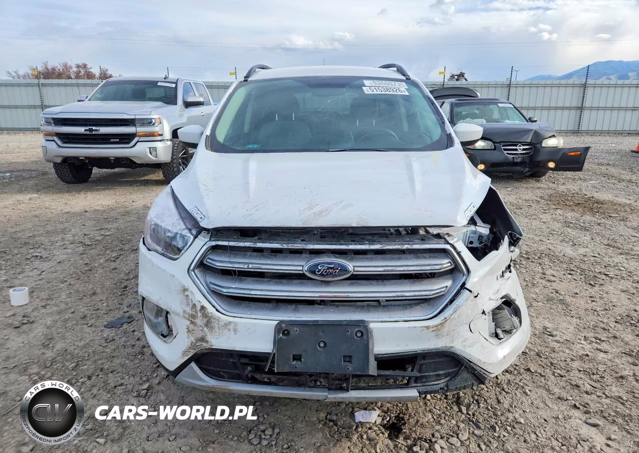 2018 Ford Escape Se VIN:1FMCU9GD3JUB17575 - 5