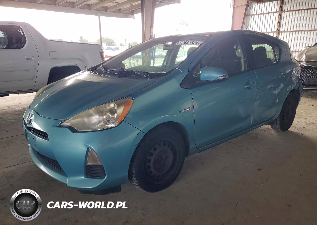 2013 Toyota Prius C Two