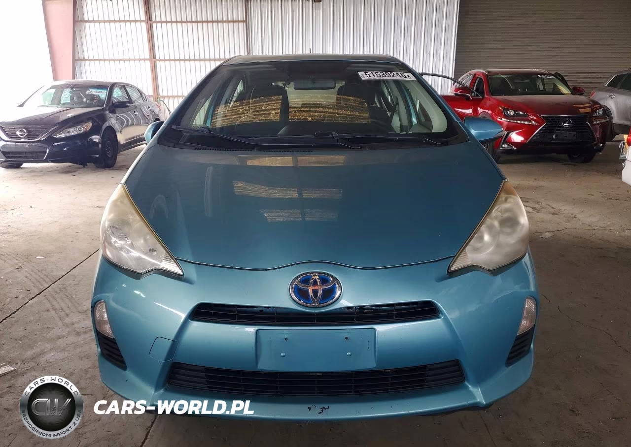 2013 Toyota Prius C Two VIN:JTDKDTB32D1057242 - 5