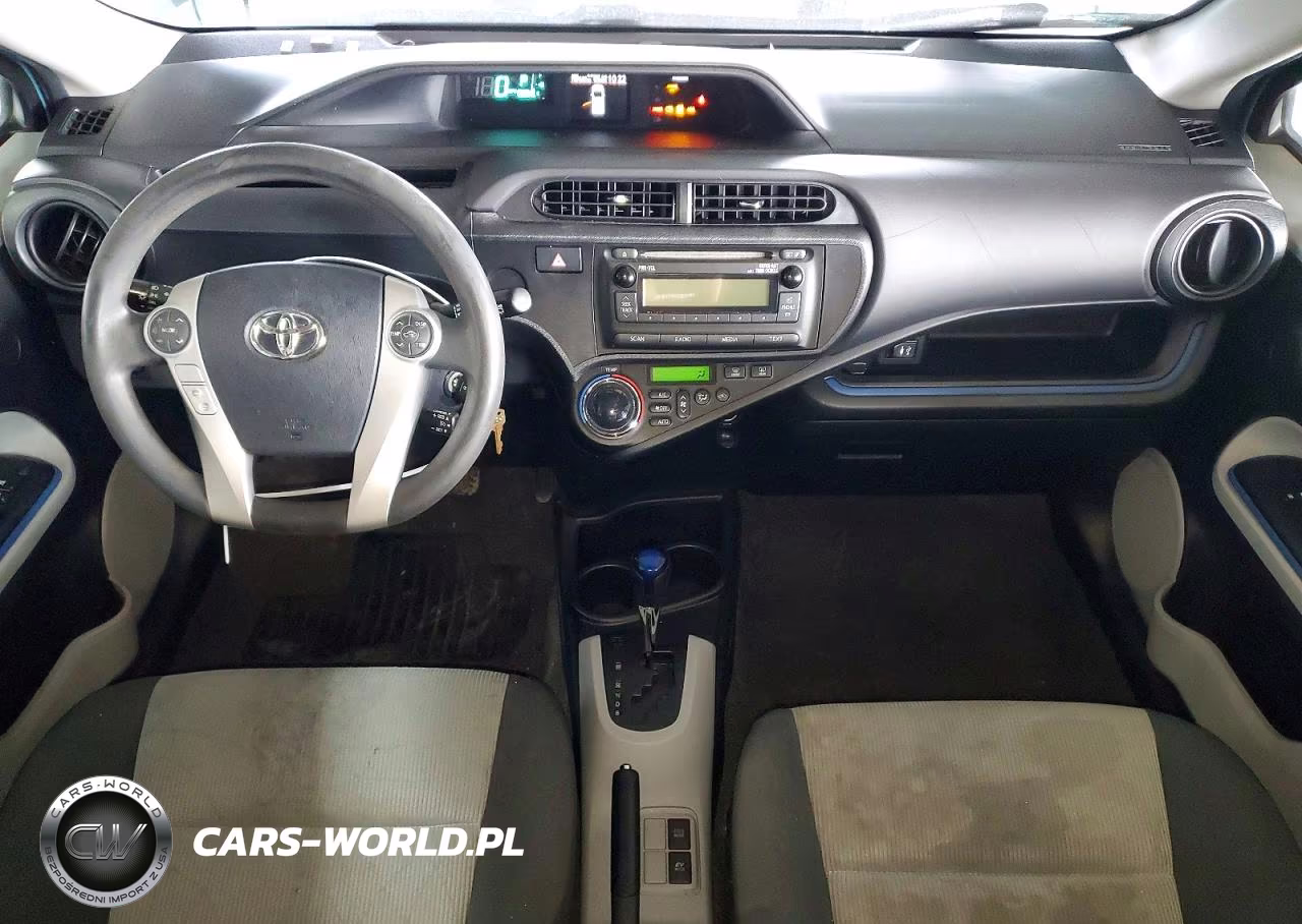 2013 Toyota Prius C Two VIN:JTDKDTB32D1057242 - 8