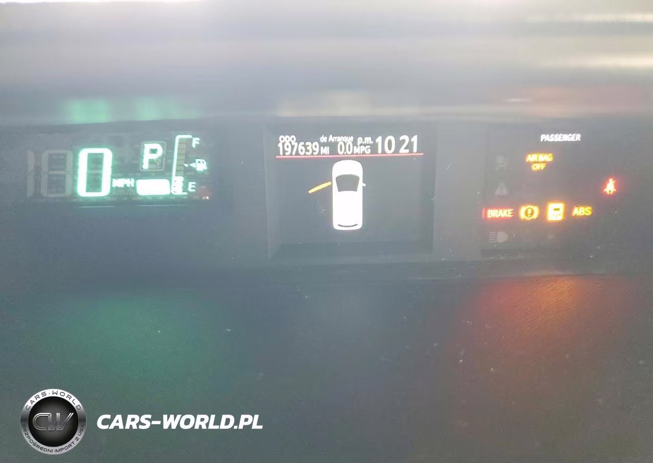 2013 Toyota Prius C Two VIN:JTDKDTB32D1057242 - 9