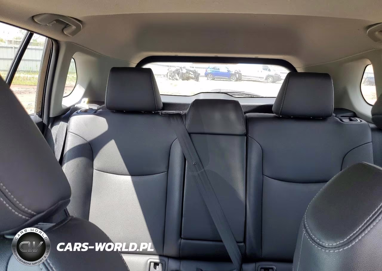 2022 Toyota Corolla Cross Xle VIN:7MUDAAAG3NV034041 - 10