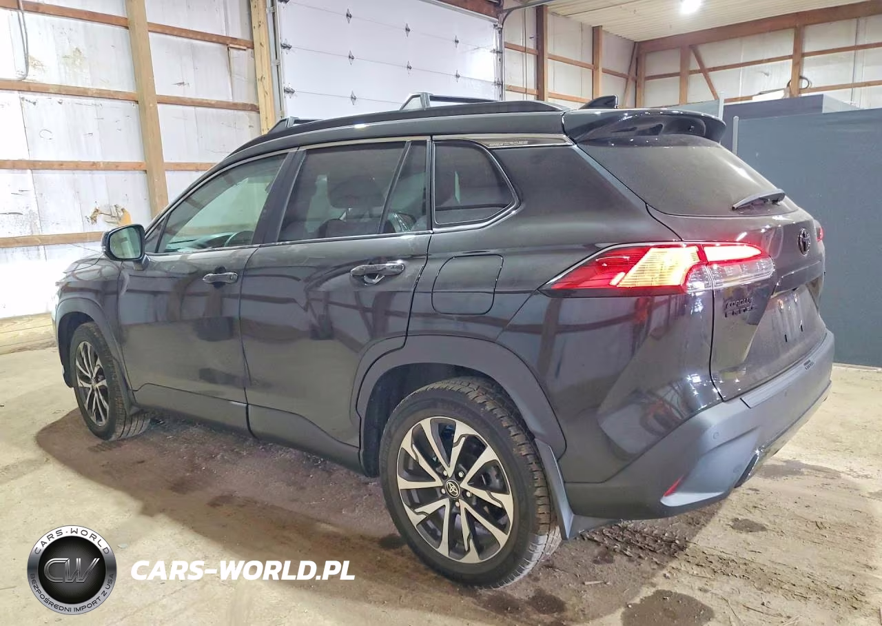 2022 Toyota Corolla Cross Xle VIN:7MUDAAAG3NV034041 - 2