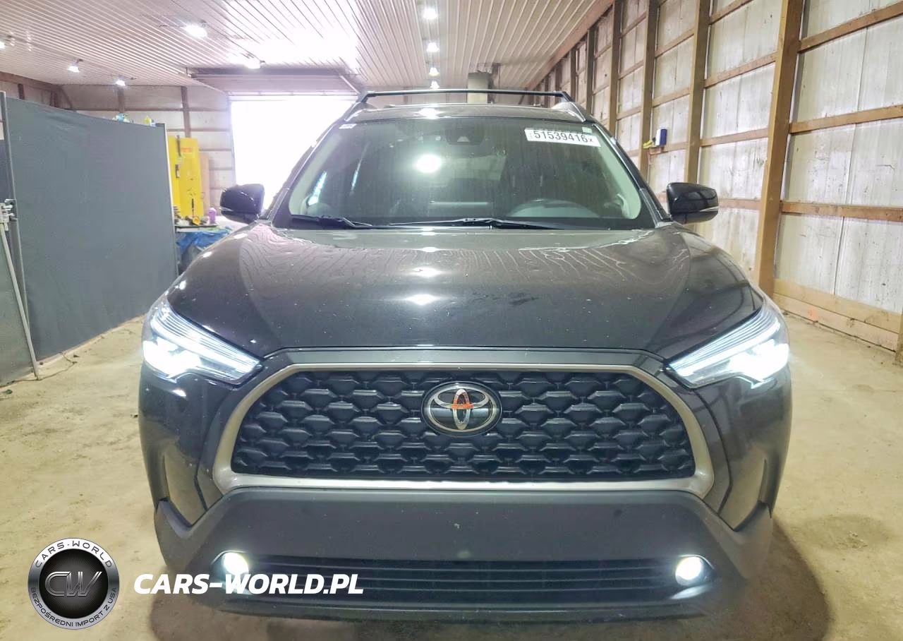 2022 Toyota Corolla Cross Xle VIN:7MUDAAAG3NV034041 - 5
