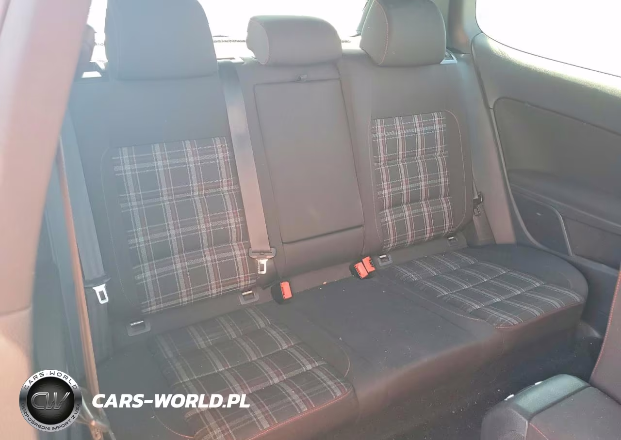 2011 Volkswagen Gti VIN:WVWFD7AJ4BW171820 - 10