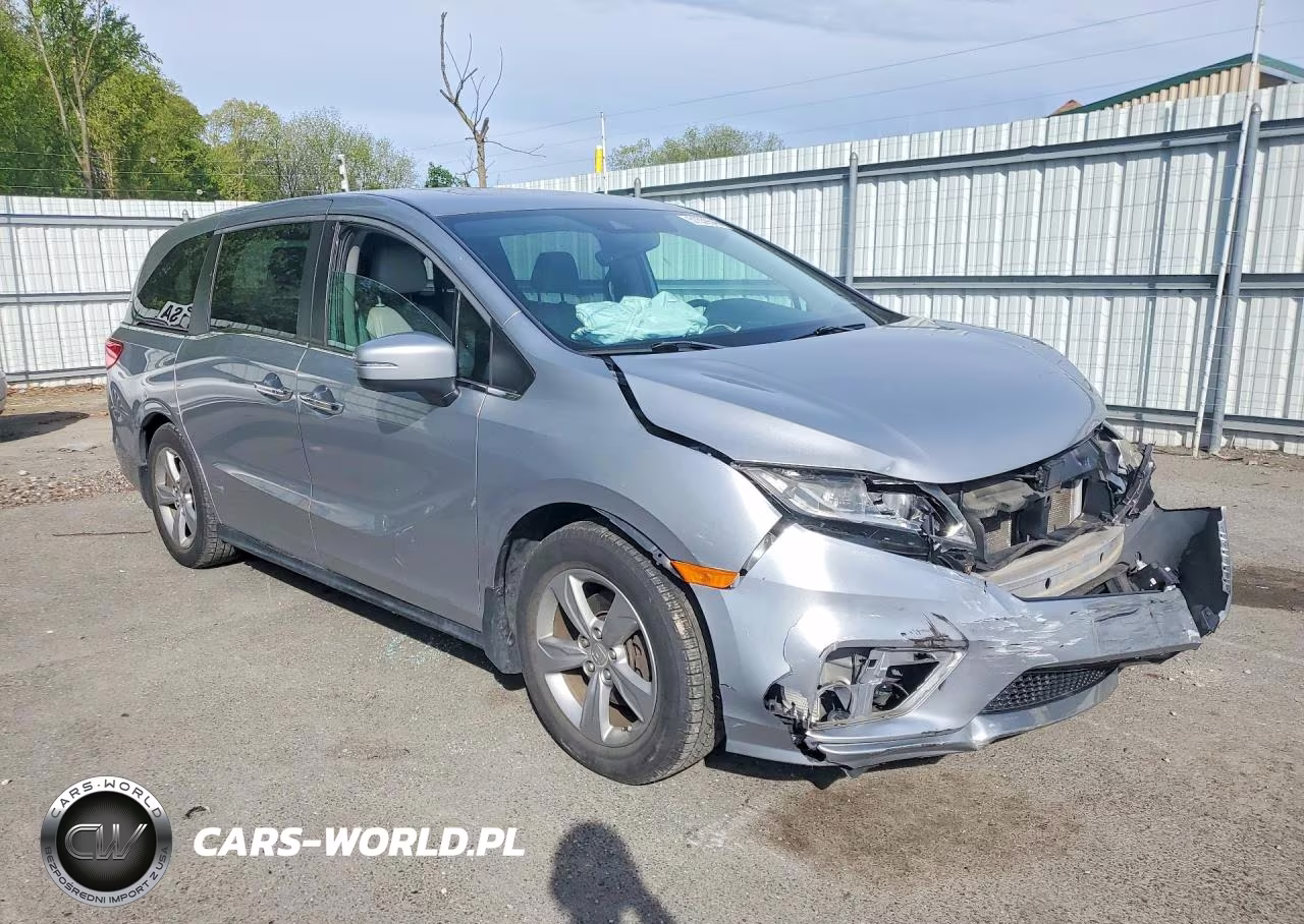 2018 Honda Odyssey Exl VIN:5FNRL6H79JB028000 - 4
