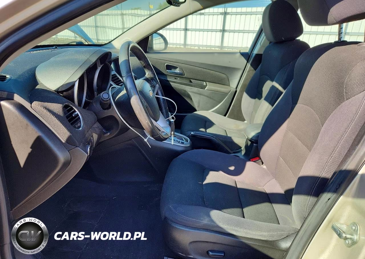 2014 Chevrolet Cruze VIN:1G1PC5SB2E7105146 - 7
