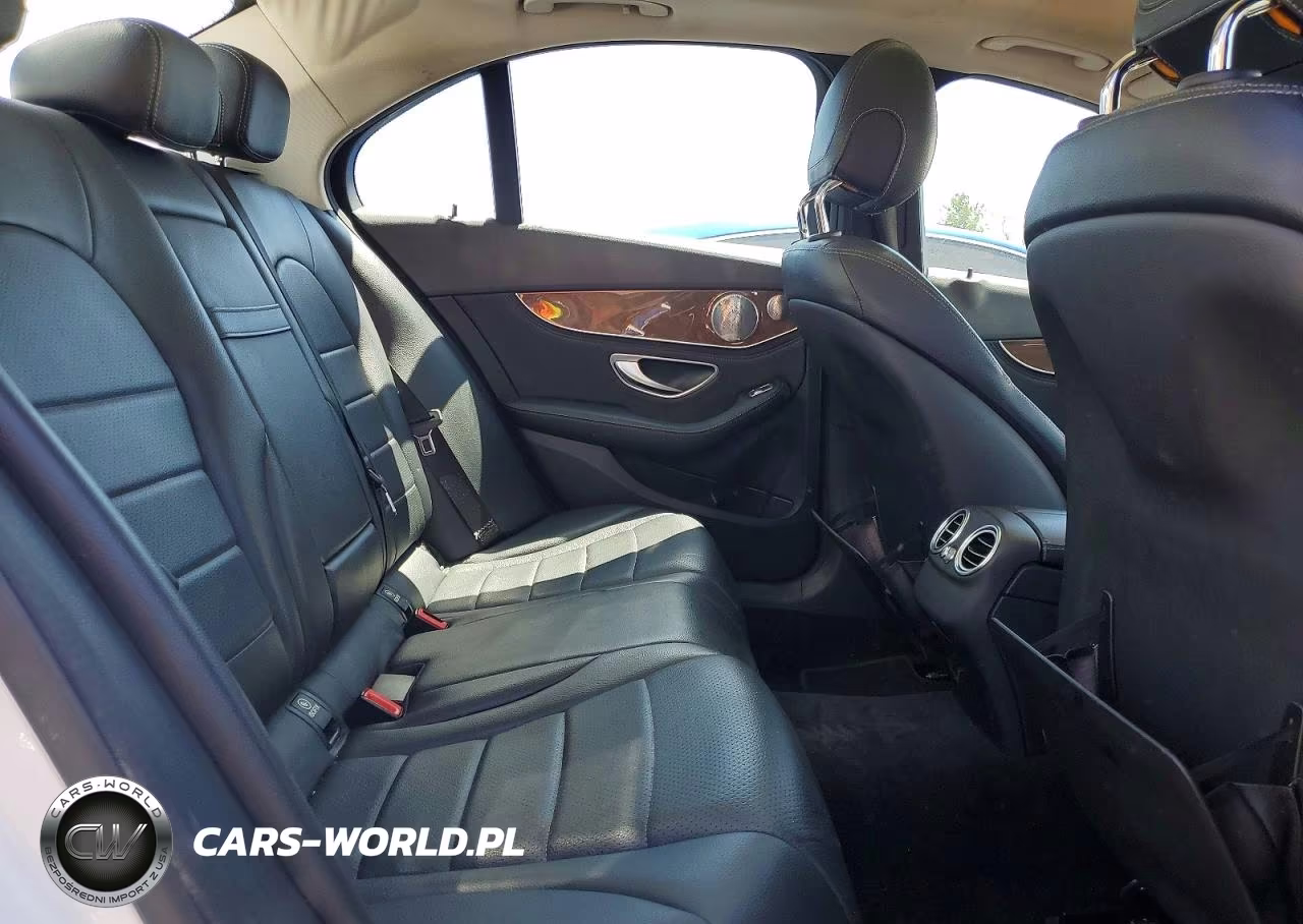 2015 Mercedes-Benz C 300 4Matic VIN:55SWF4KB6FU033687 - 10