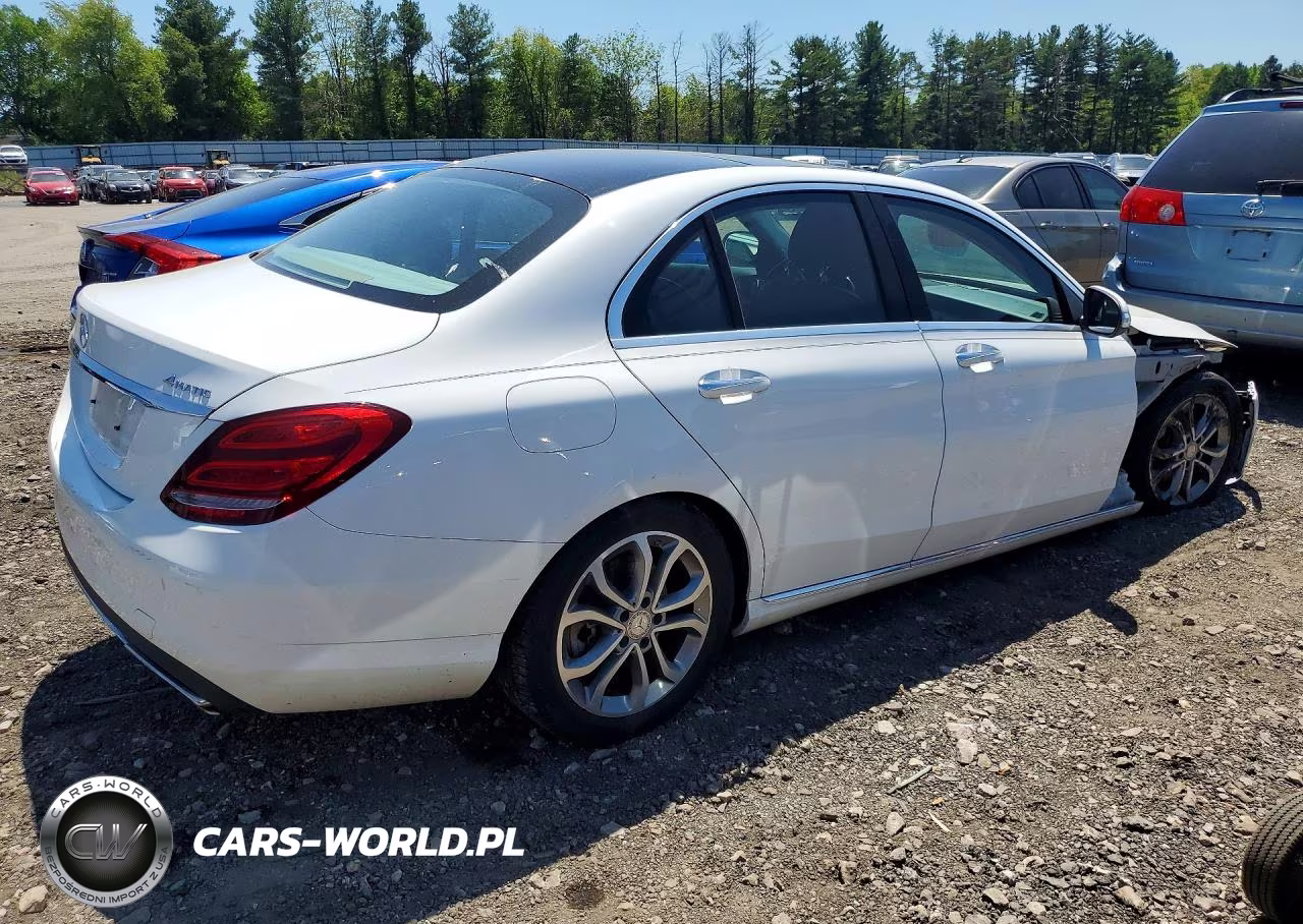 2015 Mercedes-Benz C 300 4Matic VIN:55SWF4KB6FU033687 - 3