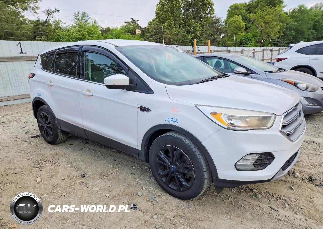 2017 Ford Escape Se VIN:1FMCU0GD8HUA52700 - 4