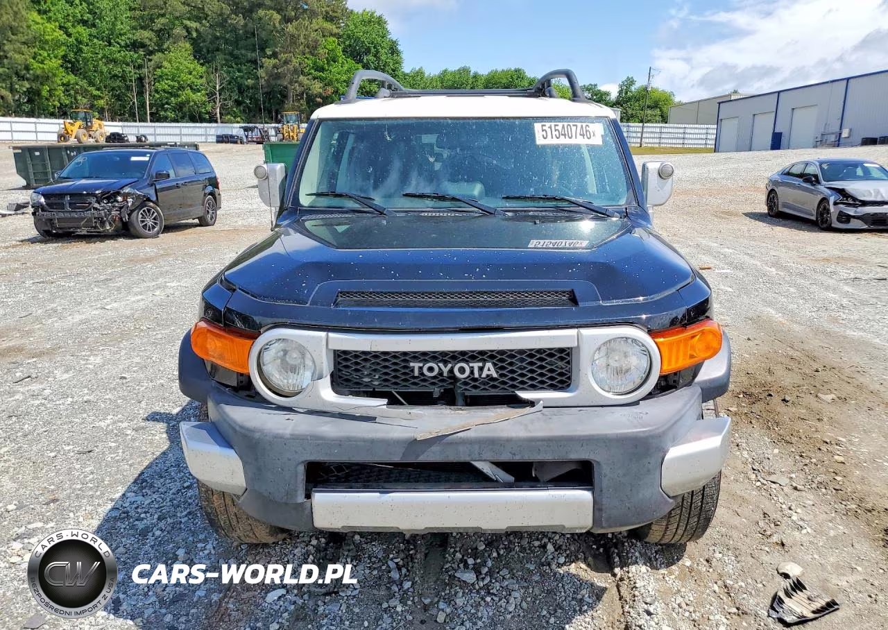 2011 Toyota Fj Cruiser Base VIN:JTEZU4BF8BK011111 - 5