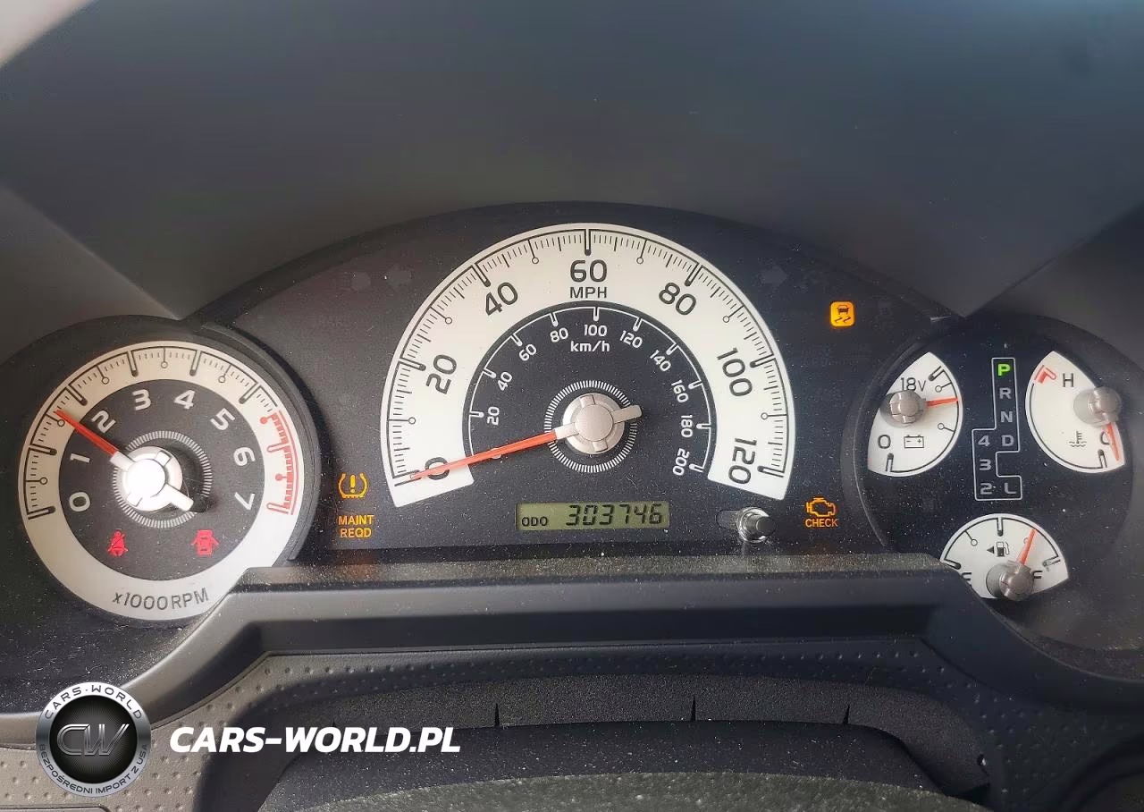 2011 Toyota Fj Cruiser Base VIN:JTEZU4BF8BK011111 - 9