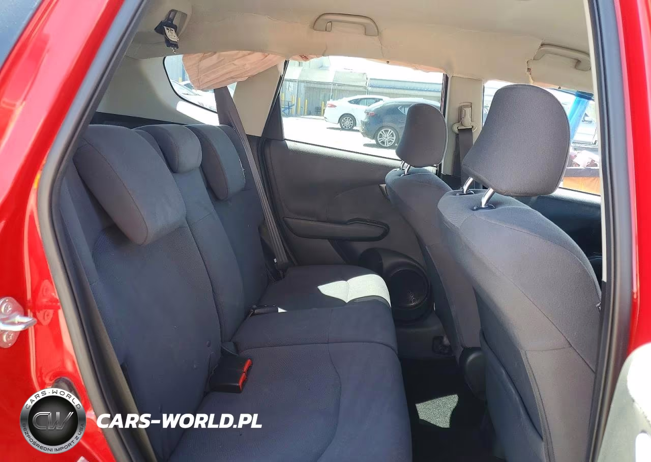 2013 Honda Fit VIN:JHMGE8H34DC076207 - 10