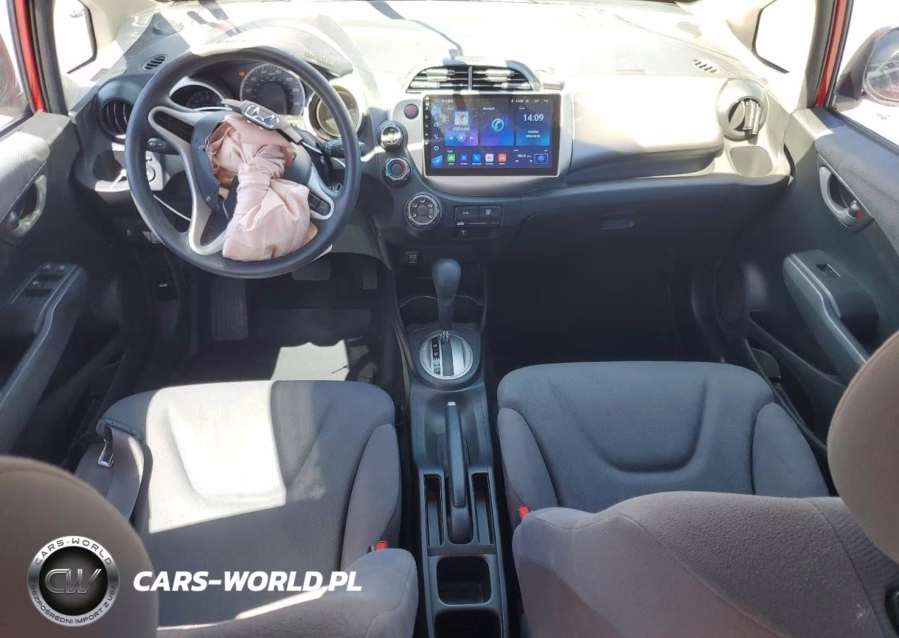 2013 Honda Fit VIN:JHMGE8H34DC076207 - 8