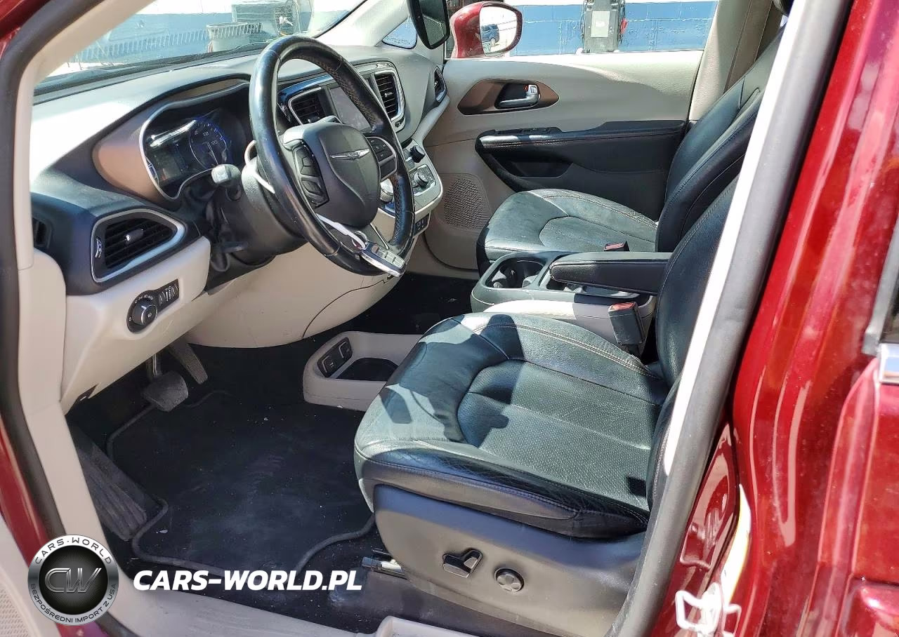 2019 Chrysler Pacifica Touring L VIN:2C4RC1BG7KR651228 - 7