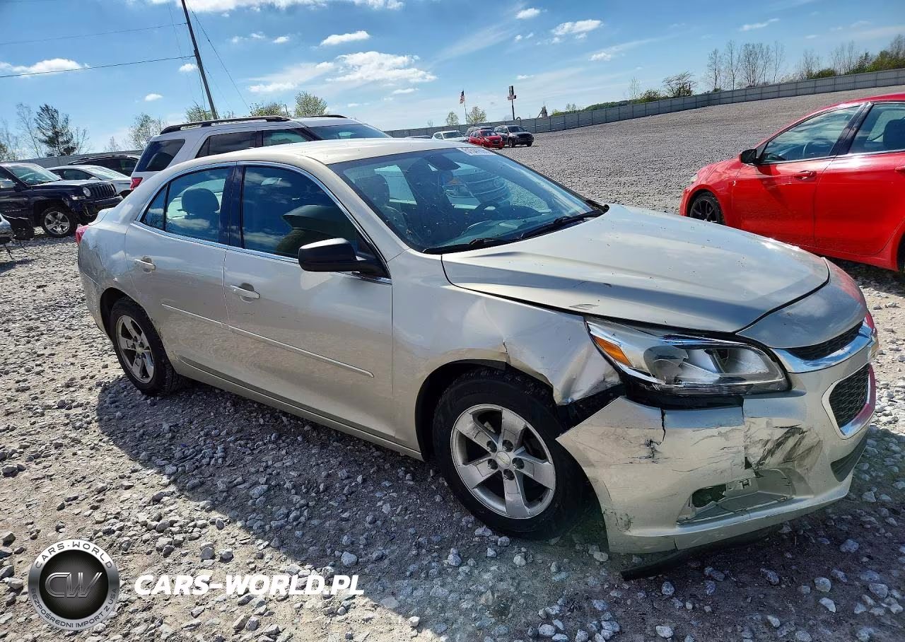 2014 Chevrolet Malibu Ls VIN:1G11B5SL7EF111578 - 4
