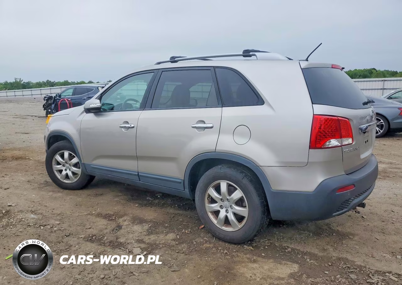2013 Kia Sorento Lx VIN:5XYKT3A64DG364927 - 2