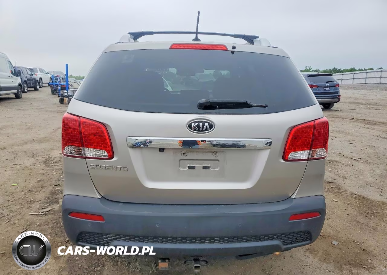 2013 Kia Sorento Lx VIN:5XYKT3A64DG364927 - 6