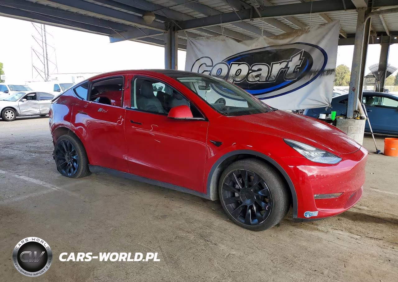 2020 Tesla Model Y VIN:5YJYGDEE4LF029470 - 4